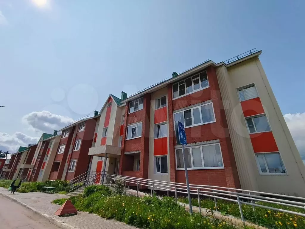 2-к. квартира, 43 м, 1/3 эт. - Фото 0