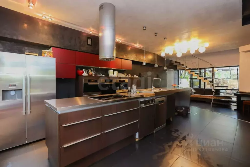 Дом в Иркутская область, Усольский район, Железнодорожное с/пос, д. ... - Фото 1