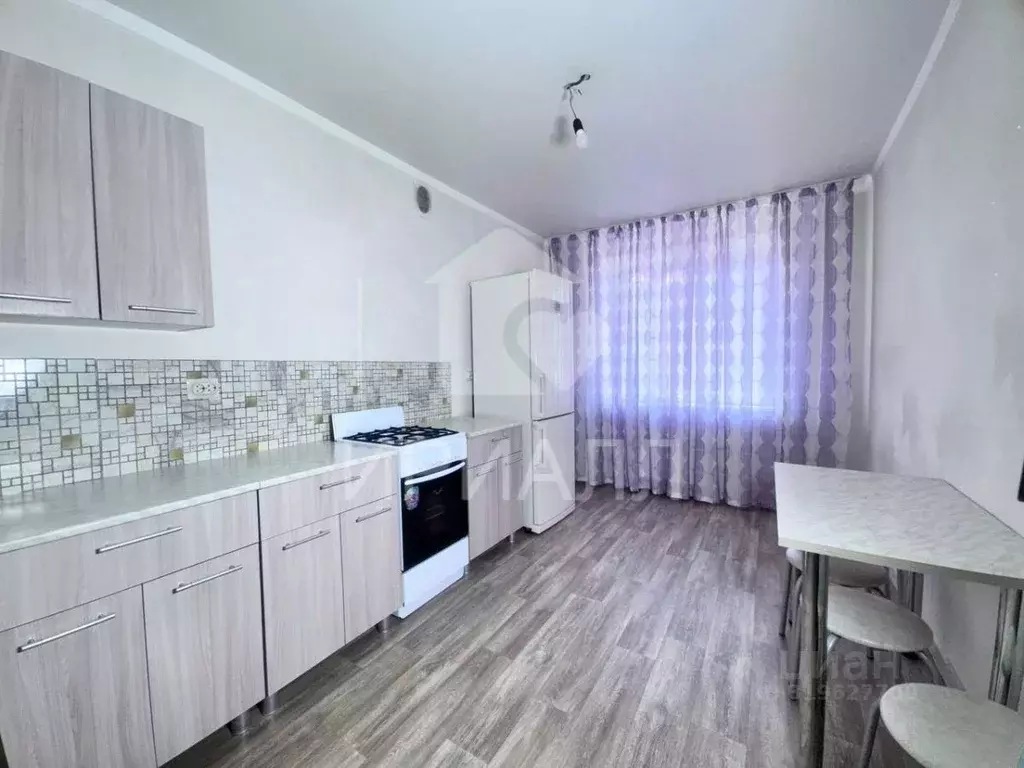 1-к кв. Курская область, Железногорск ул. Сентюрева, 15 (42.7 м) - Фото 0