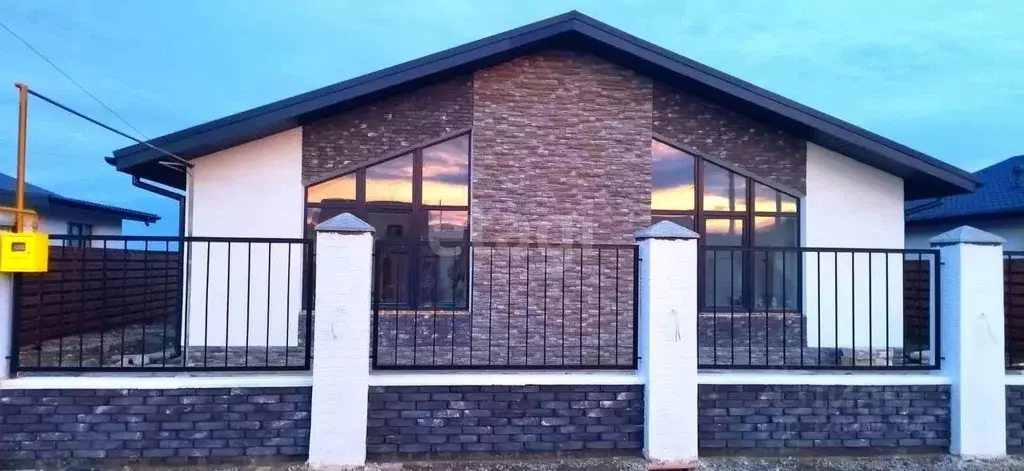 Дом в Крым, Феодосия Колос СПК, ул. Береговая (121 м) - Фото 1