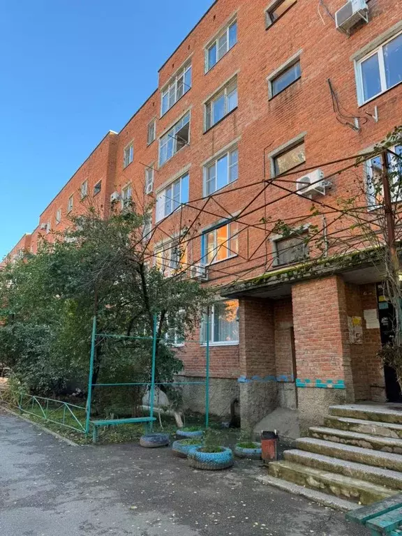 2-к кв. Адыгея, Тахтамукайский район, Яблоновский пгт ул. Лаухина, 8 ... - Фото 1