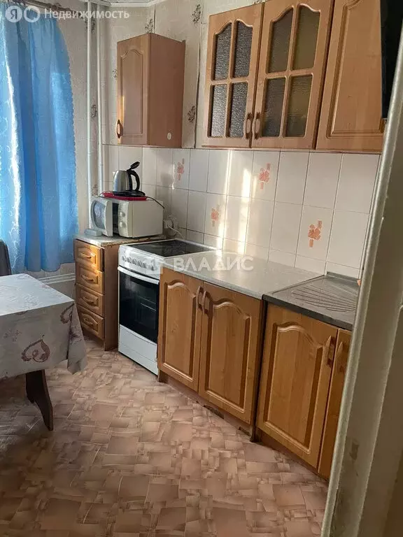 3-комнатная квартира: Тобольск, 7-й микрорайон, 35 (68 м) - Фото 0