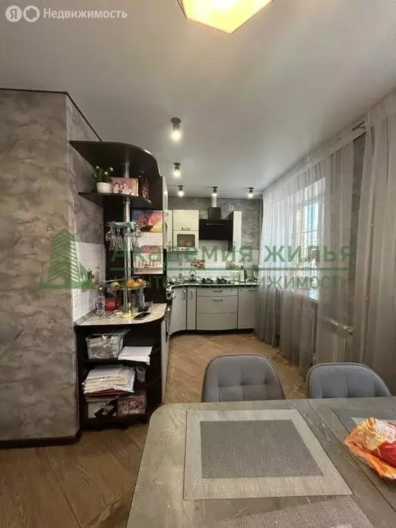 2-комнатная квартира: Энгельс, 2-й микрорайон, 27 (58 м) - Фото 2