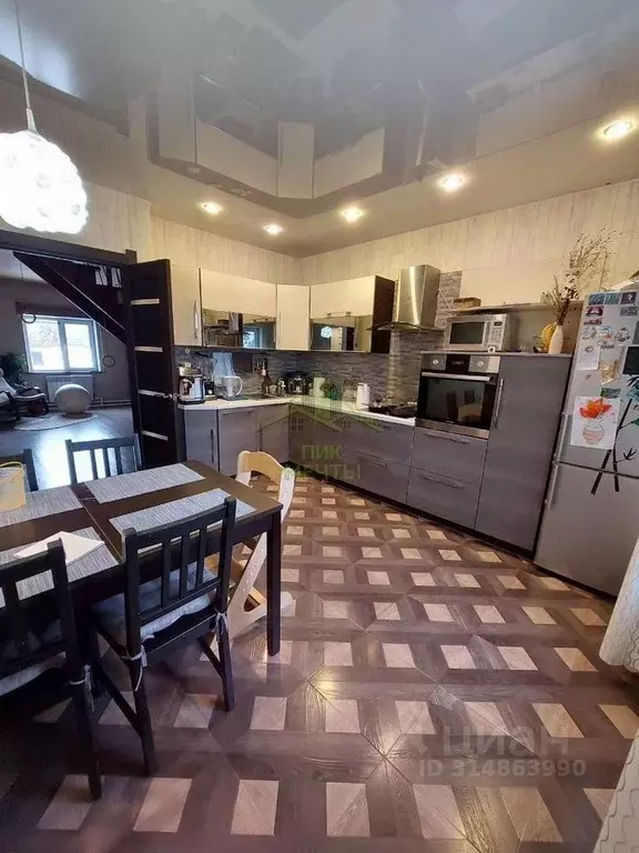 Дом в Бурятия, Улан-Удэ ул. Купеческая (169 м) - Фото 0