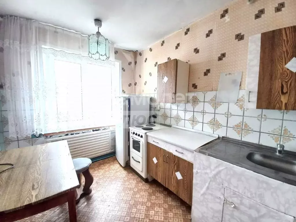 3-к кв. Алтайский край, Заринск просп. Строителей, 26 (65.0 м) - Фото 0