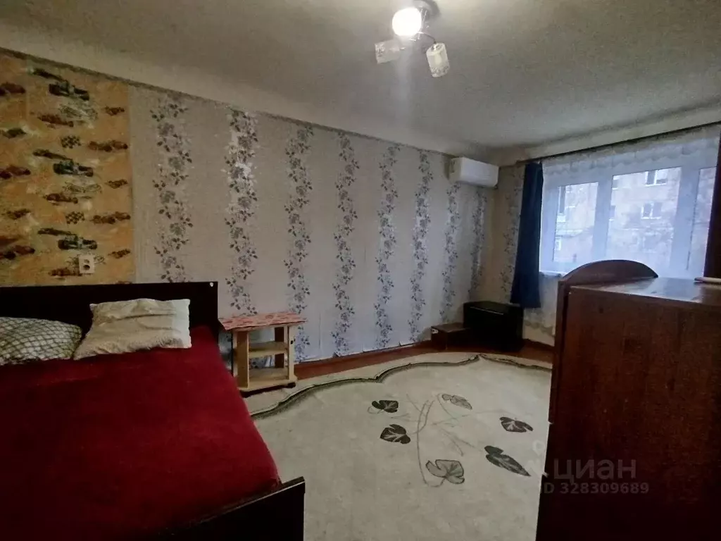 1-к кв. Ростовская область, Шахты ул. Горбунова, 14 (30.0 м) - Фото 1