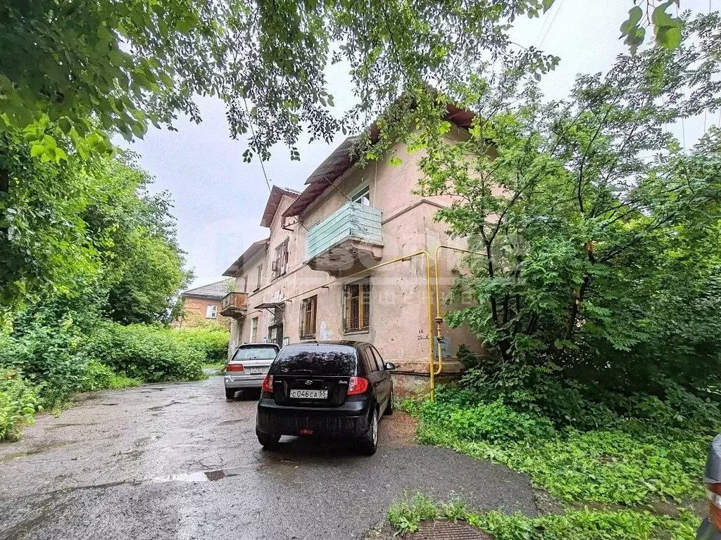 2-к кв. Омская область, Омск Братская ул., 9 (49.5 м) - Фото 0
