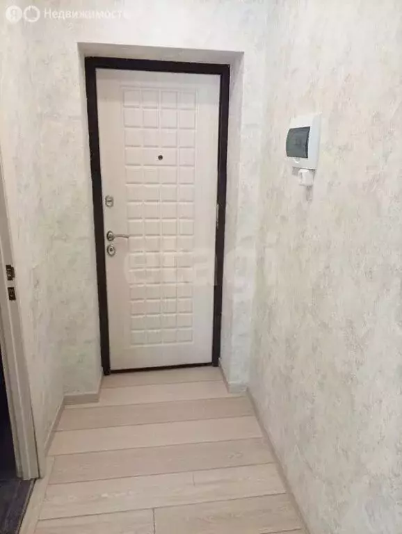 1-комнатная квартира: Миасс, улица Добролюбова, 2 (30.8 м) - Фото 1