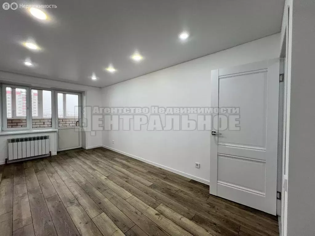 1-комнатная квартира: Смоленск, Ипподромный проезд, 7 (39 м) - Фото 0