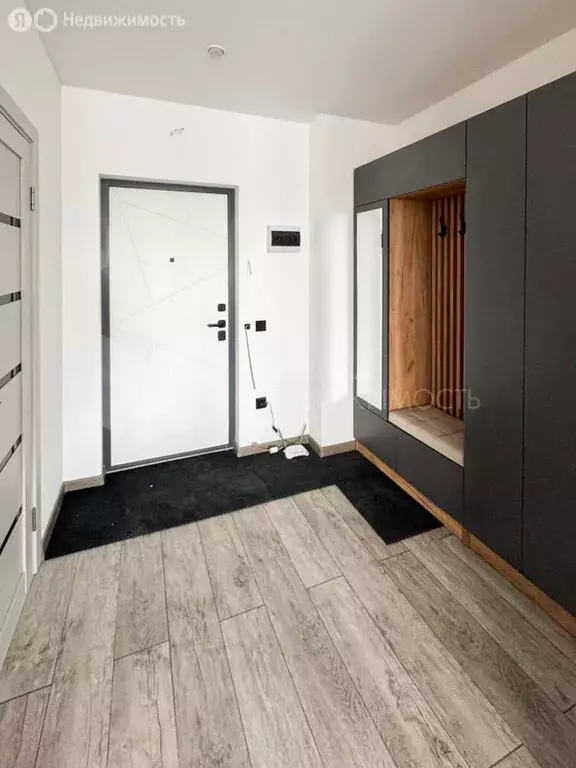Квартира-студия: Тюмень, улица Павла Никольского, 6 (33.4 м) - Фото 1