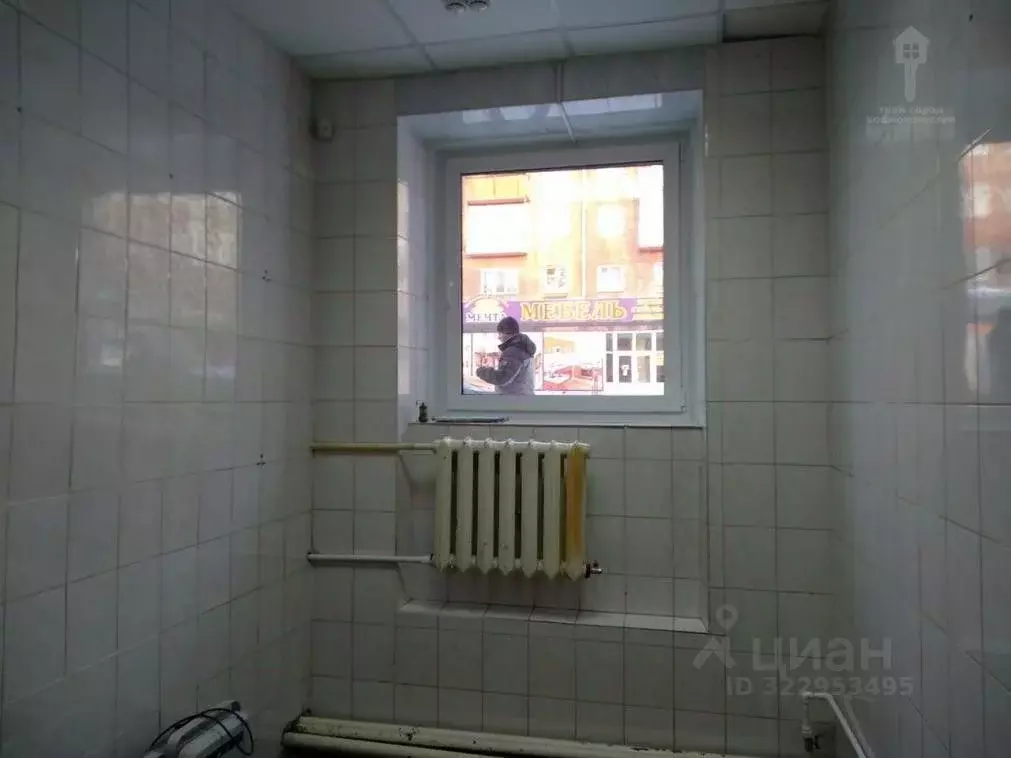 Помещение свободного назначения в Омская область, Омск ул. 27-я ... - Фото 1