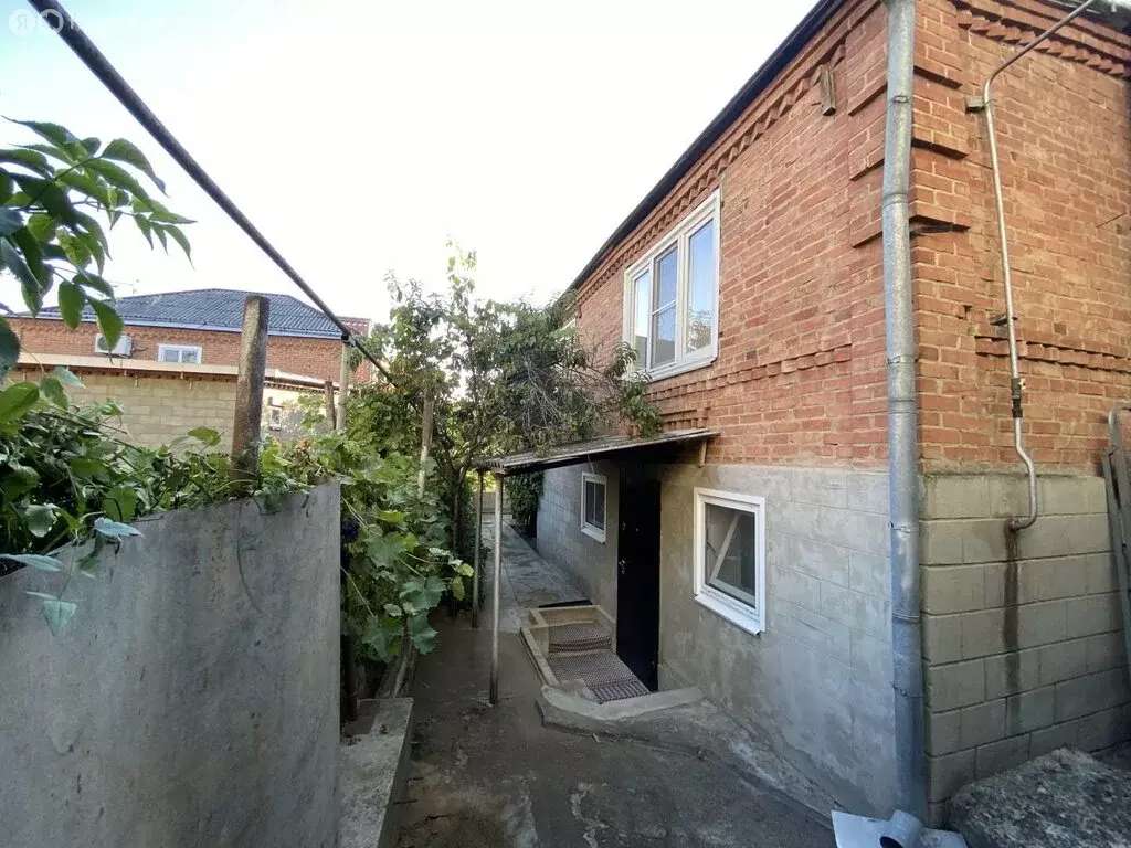 Дом в Лабинск, Красная улица, 64 (190 м) - Фото 0