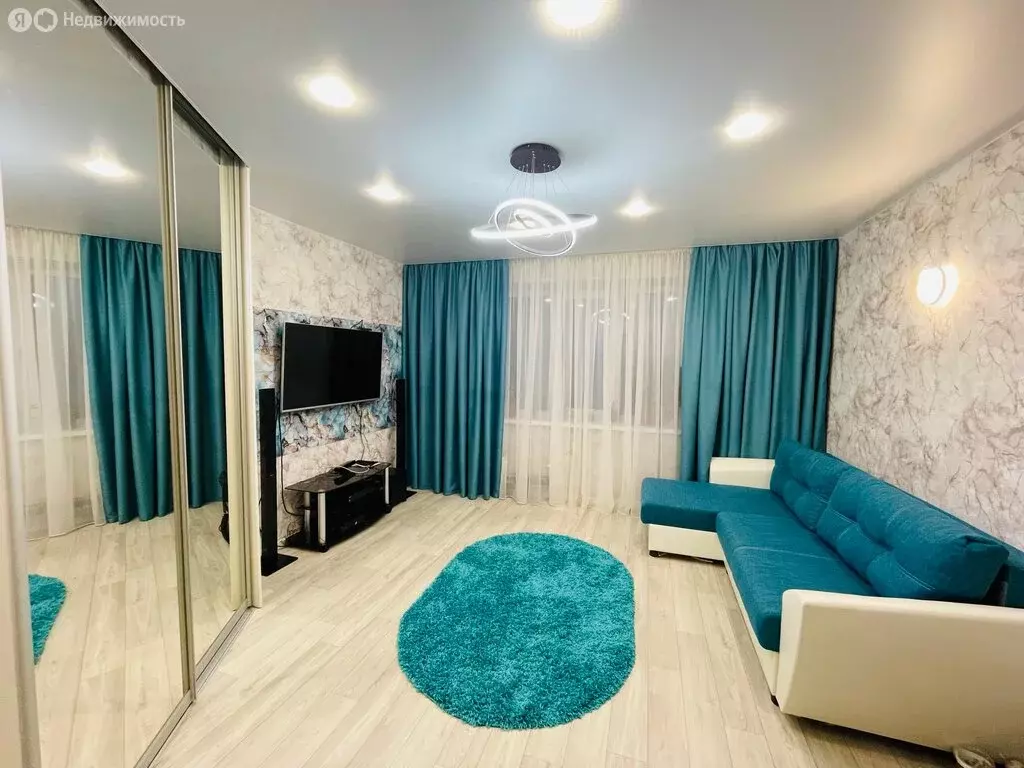 3-комнатная квартира: Псков, Инженерная улица, 25 (65 м) - Фото 1