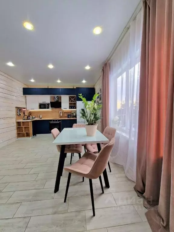 Дом в Иркутская область, Иркутский муниципальный округ, д. Куда пер. ... - Фото 1