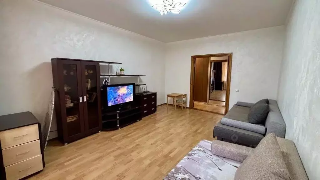 3-к кв. Башкортостан, Уфа Южный мкр, ул. Загира Исмагилова, 6/1 (75.0 ... - Фото 1
