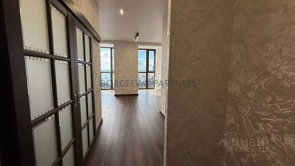 1-к кв. Татарстан, Казань ул. Алексея Козина, 9 (50.0 м) - Фото 2