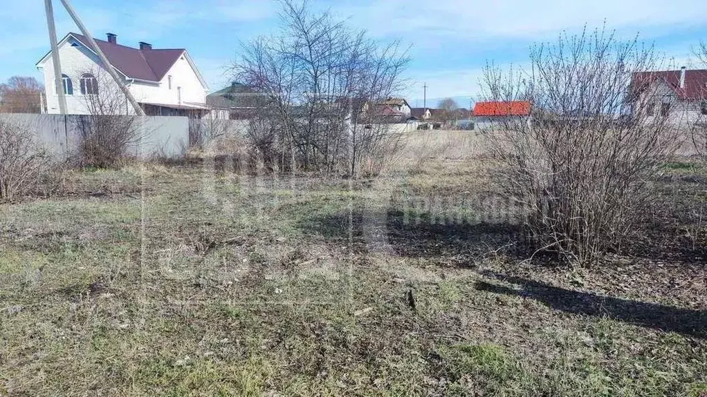 Участок в Воронежская область, с. Новая Усмань ул. Краснознаменная, 1А ... - Фото 1