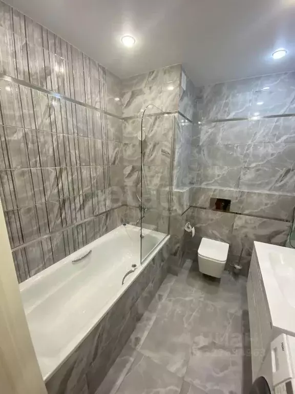 1-к кв. Тюменская область, Тюмень Профсоюзная ул., 63к1 (47.5 м) - Фото 1