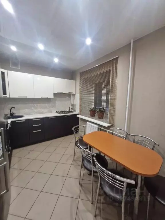 2-к кв. Кировская область, Киров ул. Пугачева, 11 (59.3 м) - Фото 1