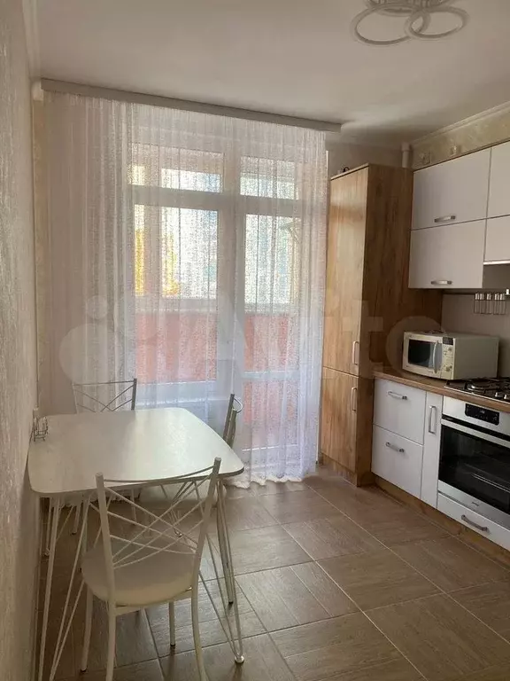 2-к. квартира, 61 м, 4/10 эт. - Фото 1