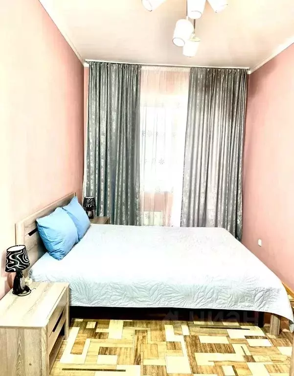 2-к кв. Красноярский край, Красноярск наб. Ярыгинская, 7 (40.0 м) - Фото 0