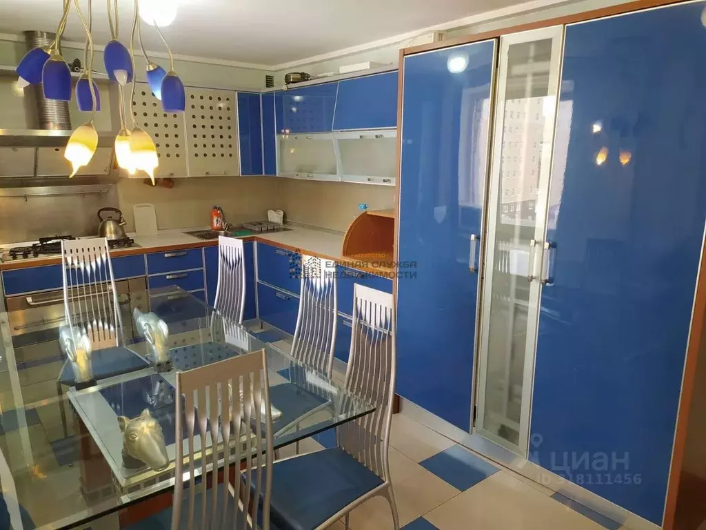 3-к кв. Башкортостан, Уфа ул. Кирова (118.0 м) - Фото 1