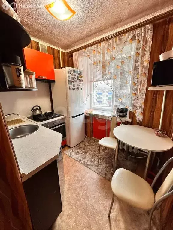 3-комнатная квартира: Заводоуковск, Шоссейная улица, 1 (48.8 м) - Фото 2