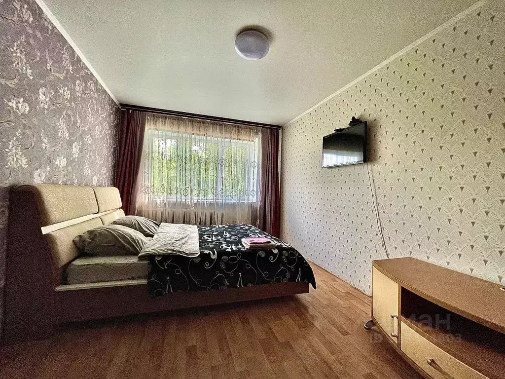 1-к кв. Тюменская область, Тюмень Харьковская ул., 54 (36.0 м) - Фото 1