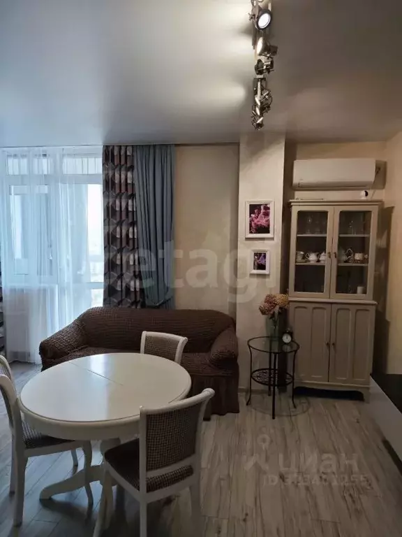 4-к кв. Красноярский край, Красноярск ул. Авиаторов, 47 (101.1 м) - Фото 2