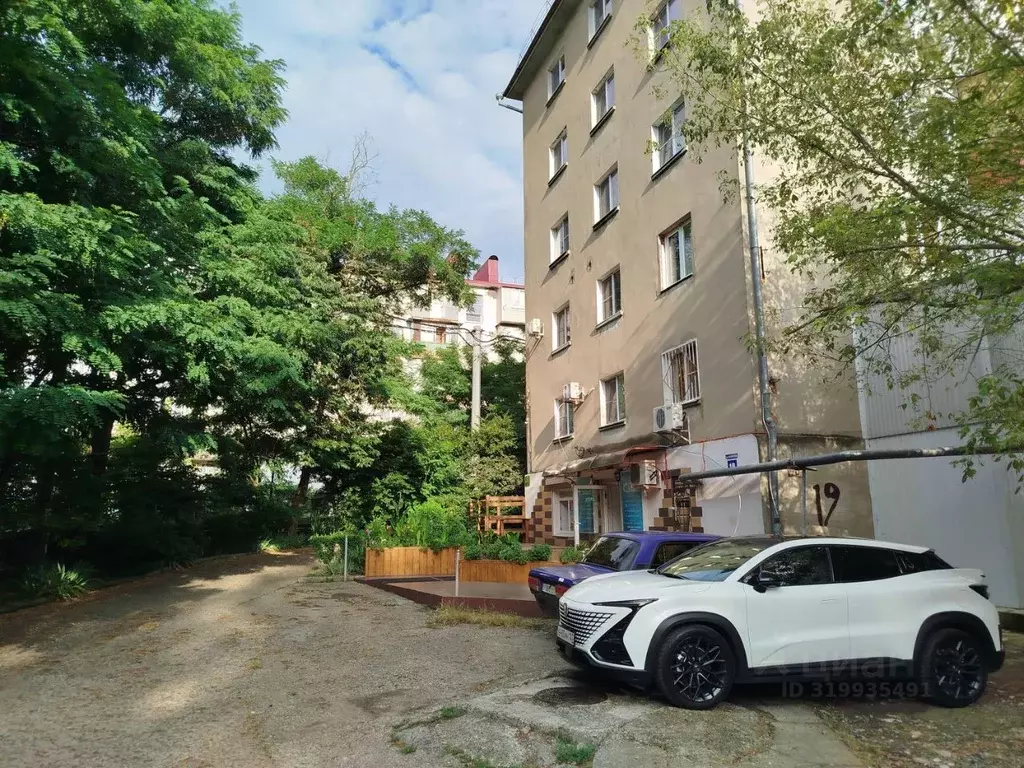 Помещение свободного назначения в Краснодарский край, Туапсе ул. ... - Фото 1