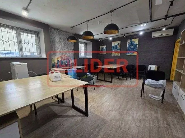 Офис в Севастополь ул. Ленина, 10 (90 м) - Фото 2