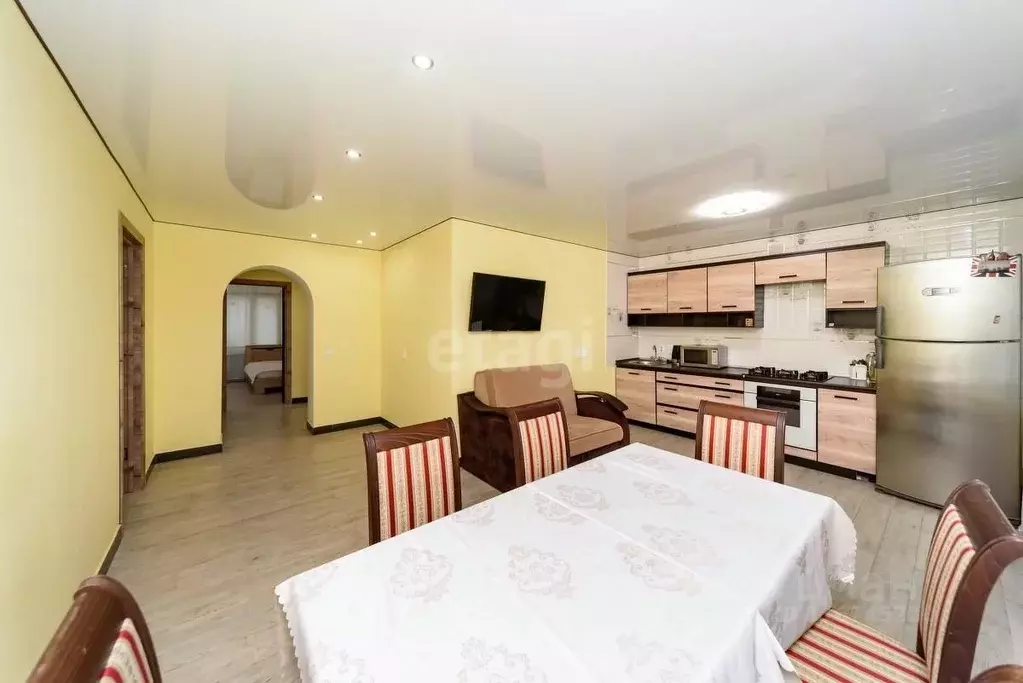 3-к кв. Ярославская область, Ярославль ул. Зелинского, 7а (91.8 м) - Фото 1