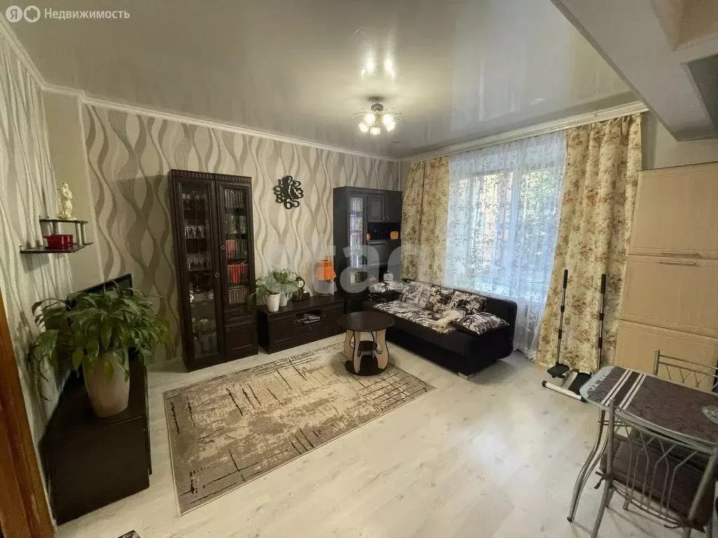3-комнатная квартира: Брянск, улица Фокина, 50 (53.6 м) - Фото 1