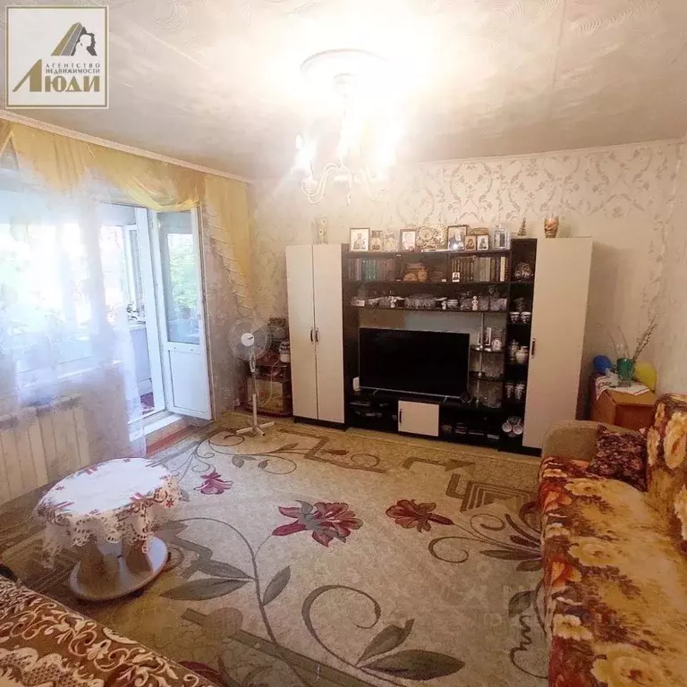 3-к кв. Новосибирская область, Новосибирск Северо-Чемской жилмассив, ... - Фото 0