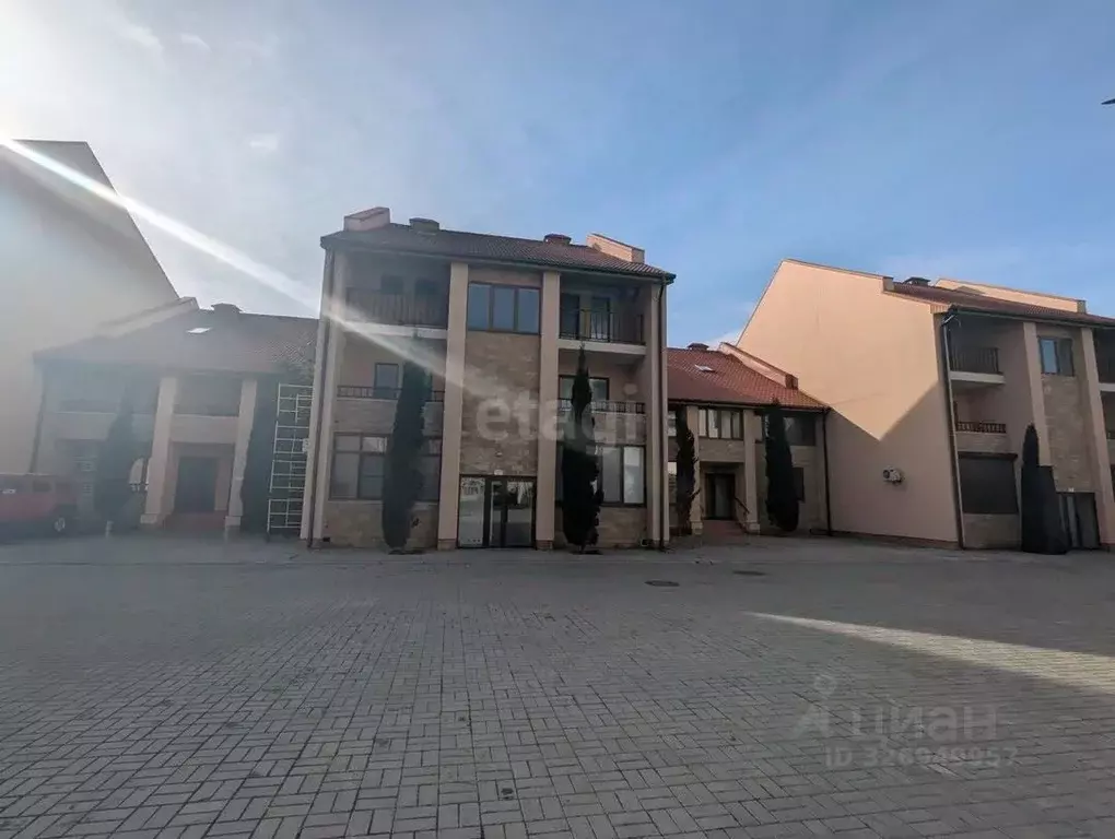 2-к кв. Крым, Черноморское пгт, д. Итальянская  (54.4 м) - Фото 1