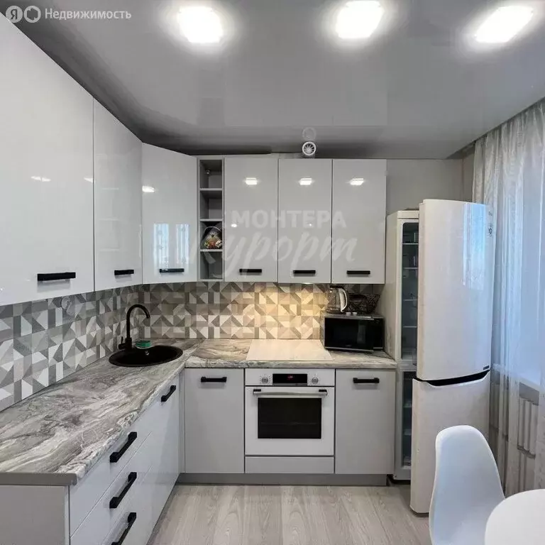 2-комнатная квартира: Магнитогорск, улица Ворошилова, 35 (51 м) - Фото 1