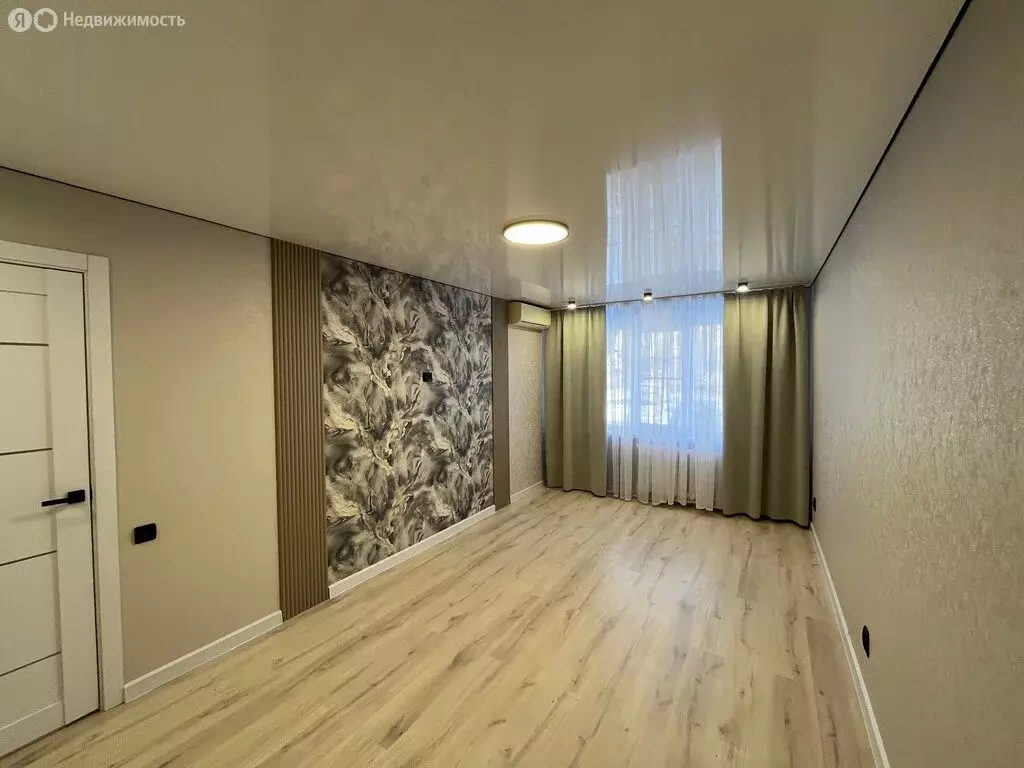 2-комнатная квартира: Астрахань, улица Савушкина, 37к1 (51.9 м) - Фото 1