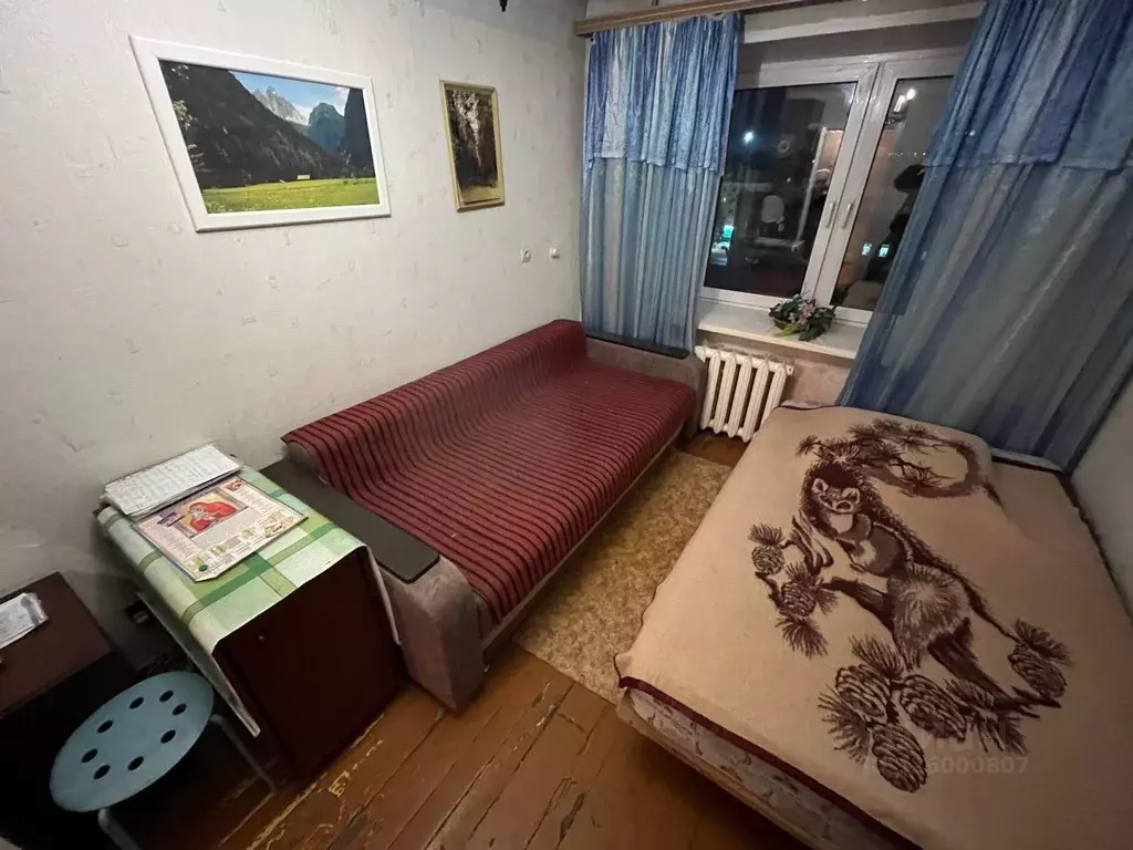 Комната Омская область, Омск ул. Серова, 24 (12.0 м) - Фото 2