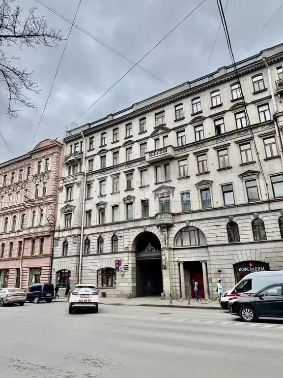 Комната 14 м в 4-к., 6/6 эт. - Фото 0