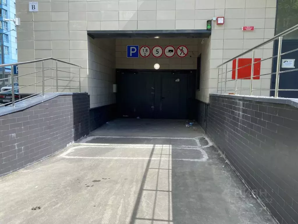 Гараж в Москва Авиационная ул., 61/2 (18 м) - Фото 2