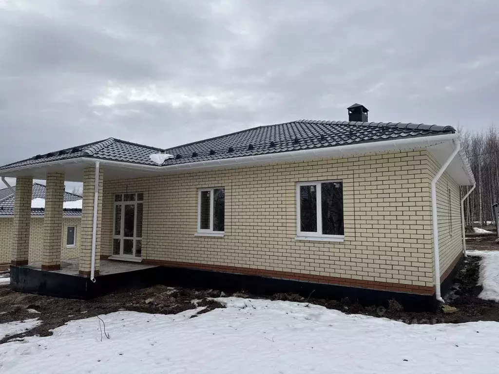 Коттедж в Татарстан, Высокогорское с/пос, д. Эстачи, Эстачи кп ул. ... - Фото 1