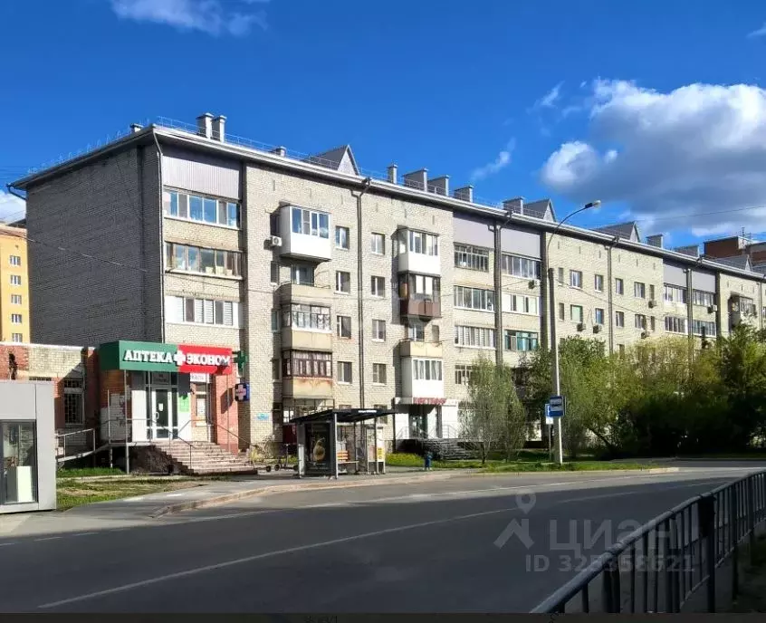 3-к кв. Тюменская область, Тюмень ул. Станционная, 26Б (59.1 м) - Фото 1