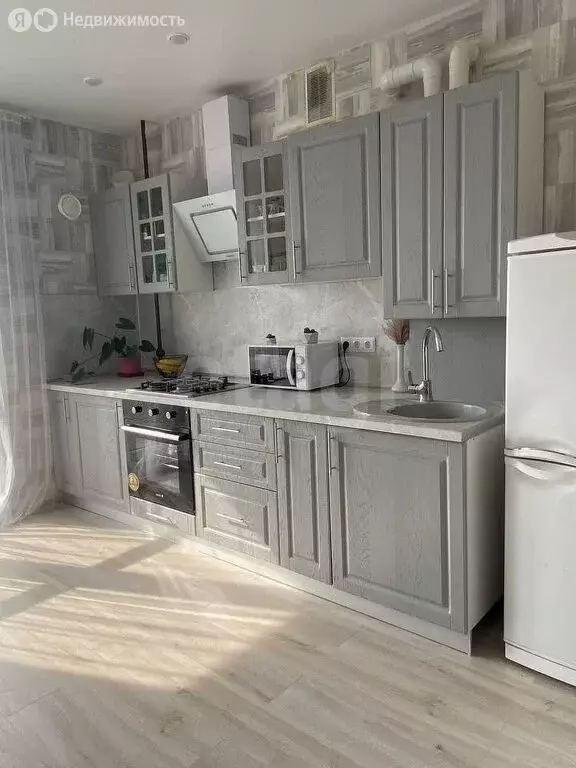 1-комнатная квартира: Калининград, улица Виктора Денисова, 10 (46.2 м) - Фото 0