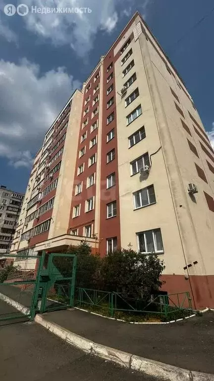 2-комнатная квартира: Челябинск, улица Коммунаров, 34 (56.6 м) - Фото 1