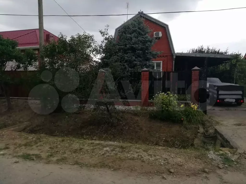 Дом 100 м на участке 10 сот. - Фото 0