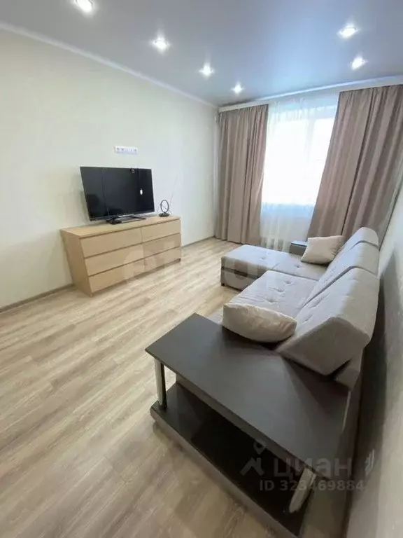 1-к кв. Ростовская область, Батайск Комсомольская ул., 127 (40.0 м) - Фото 1