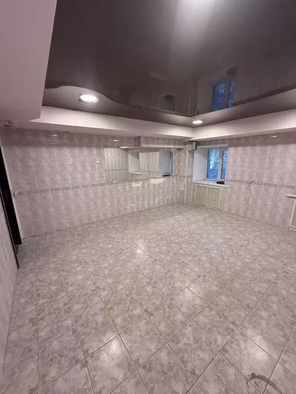 Помещение свободного назначения в Кировская область, Кирово-Чепецк ... - Фото 1