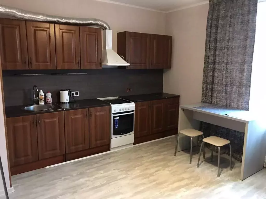 1-к кв. Свердловская область, Екатеринбург ул. Рощинская, 41 (54.0 м) - Фото 1