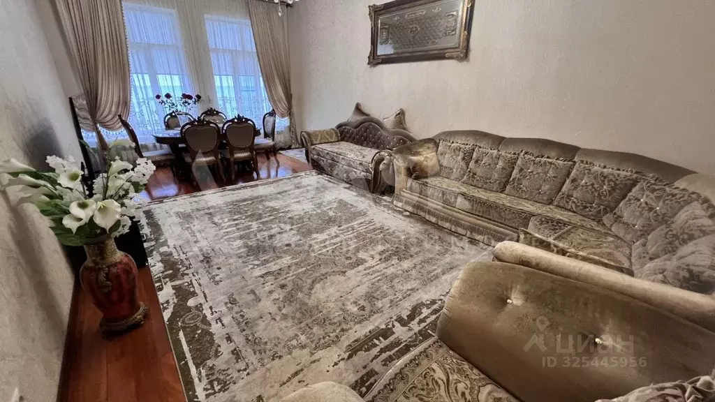 5-к кв. Дагестан, Махачкала ул. Мирзабекова, 35 (220.0 м) - Фото 1