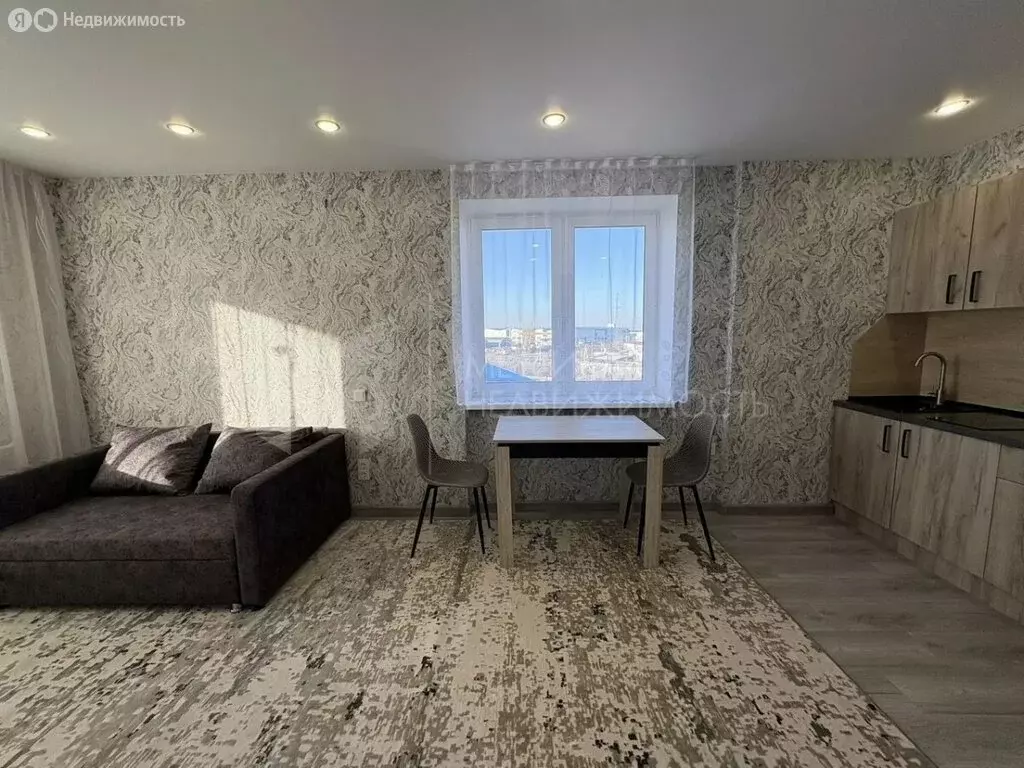 Квартира-студия: Тюмень, улица Тимофея Чаркова, 28 (20.7 м) - Фото 0